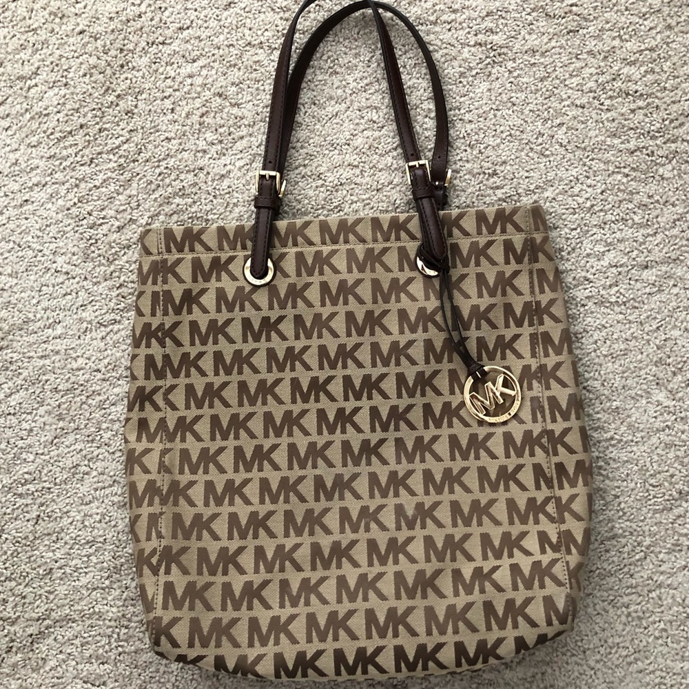 Michael Kors Tote